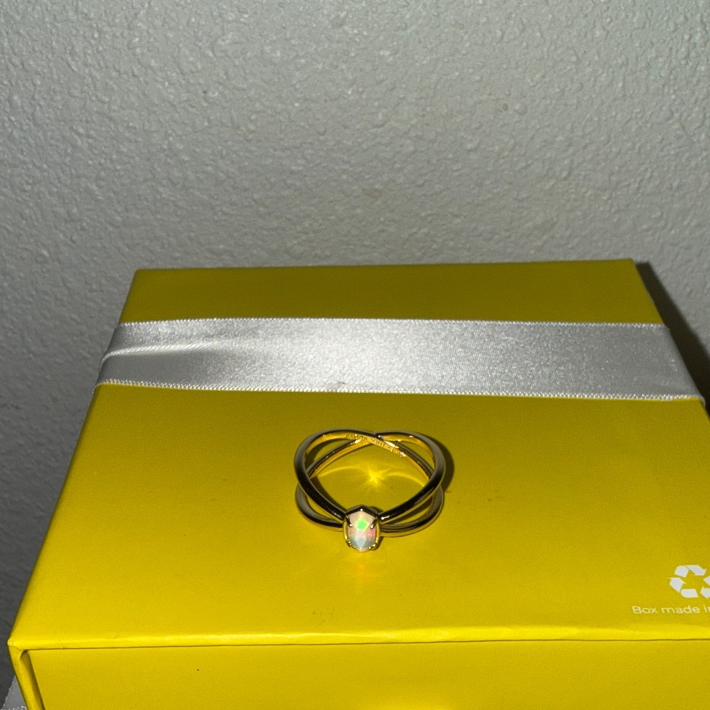 Kendra Scott Gold Ring with Iridescent Stone